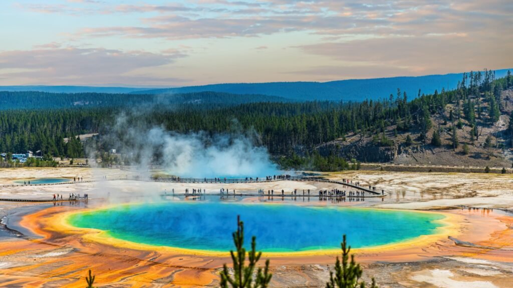 yellowstone prismatic spring