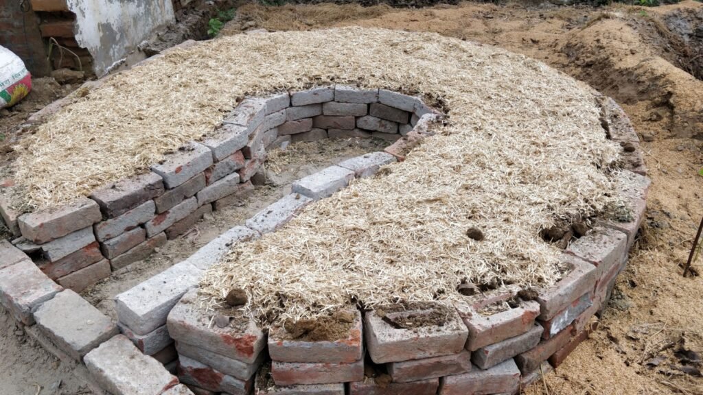 keyhole garden bed
