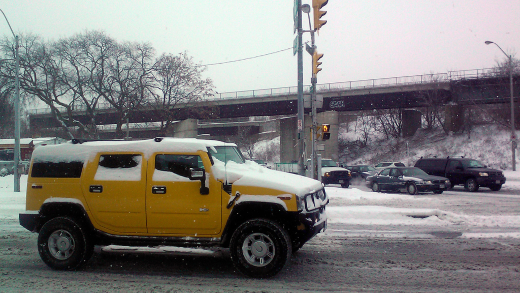 hummer on ice
