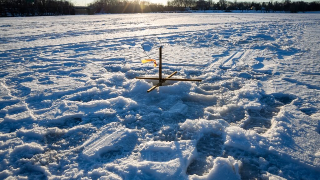 ice fishing tip-up